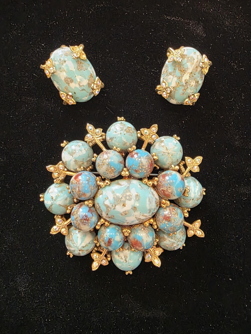 Gold-Tone Turquoise Cluster Brooch and Earring Set
